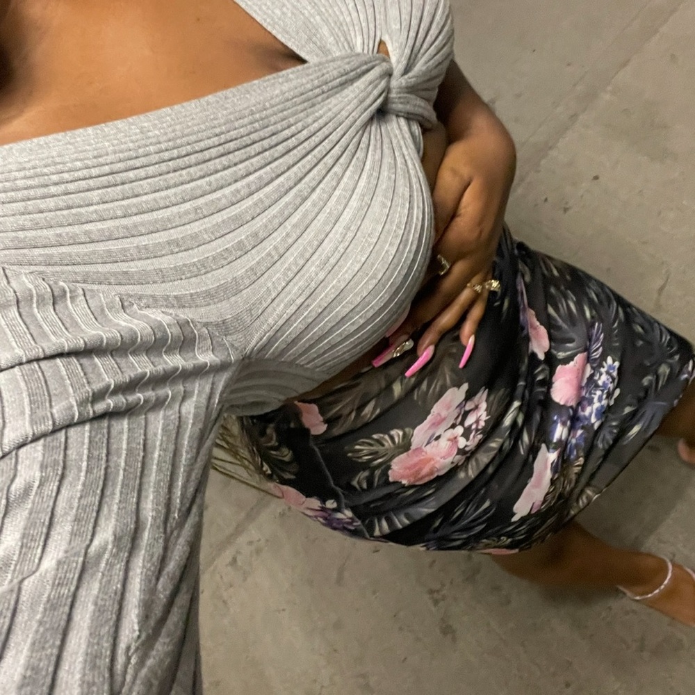 Gray Ribbed Crop Top
